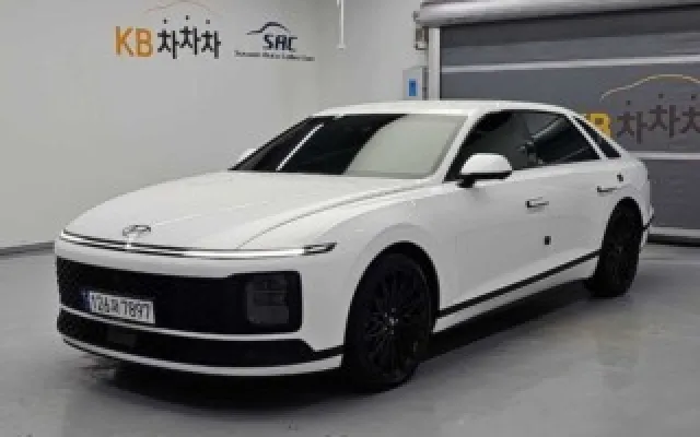 수원중고경차 그랜저 (GN7) 가솔린 3.5 4WD 매물 사진 8 - 2023/01 51,828km